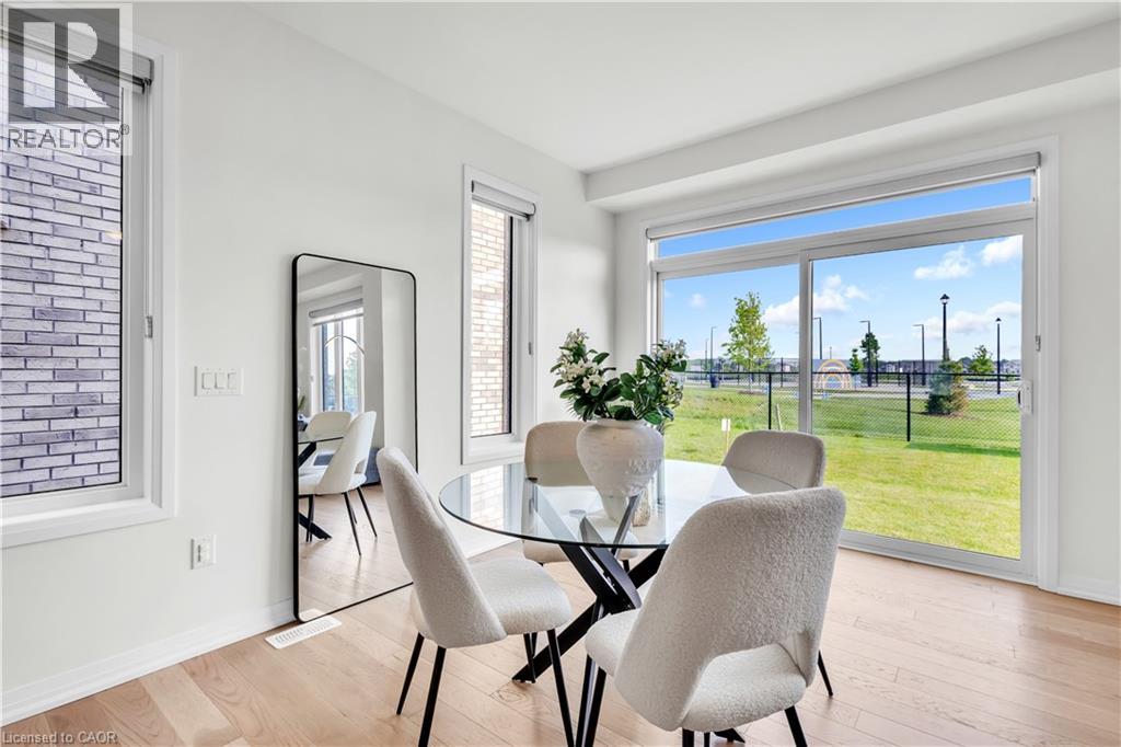 Photo 30 of 35 Crossmore Crescent, Cambridge ON