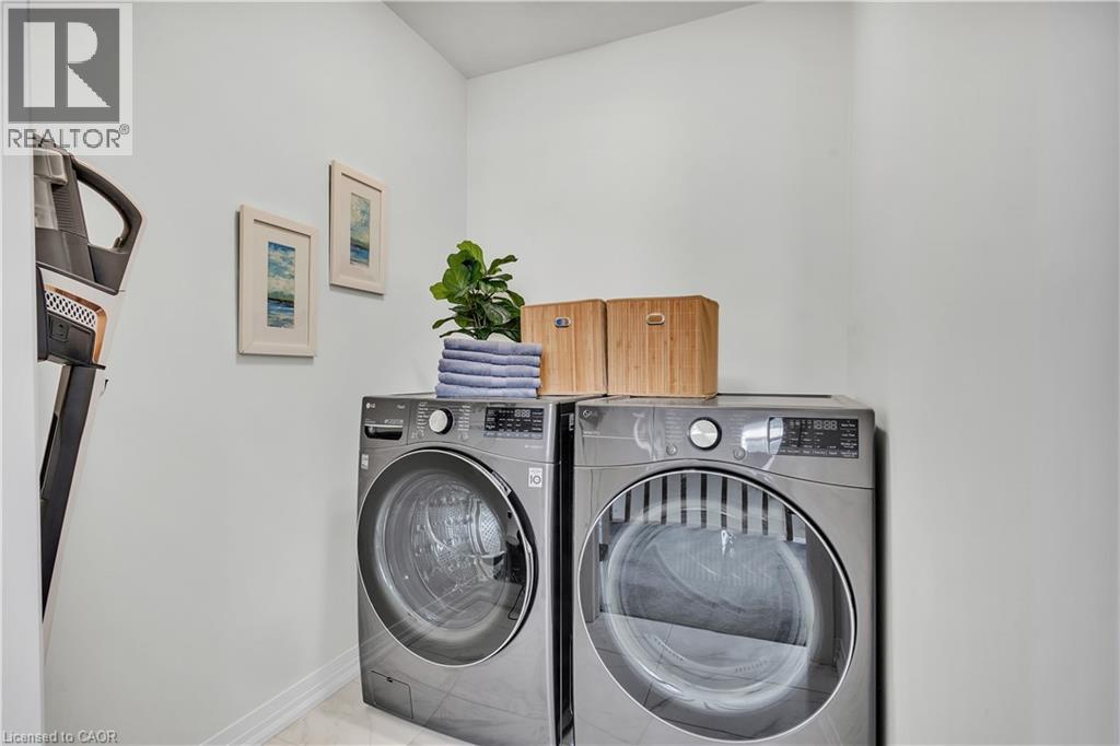 Photo 33 of 35 Crossmore Crescent, Cambridge ON