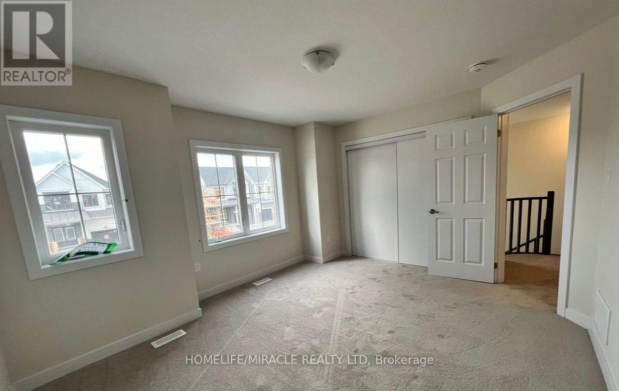 Photo 21 of 85 Stern Drive, Welland ON