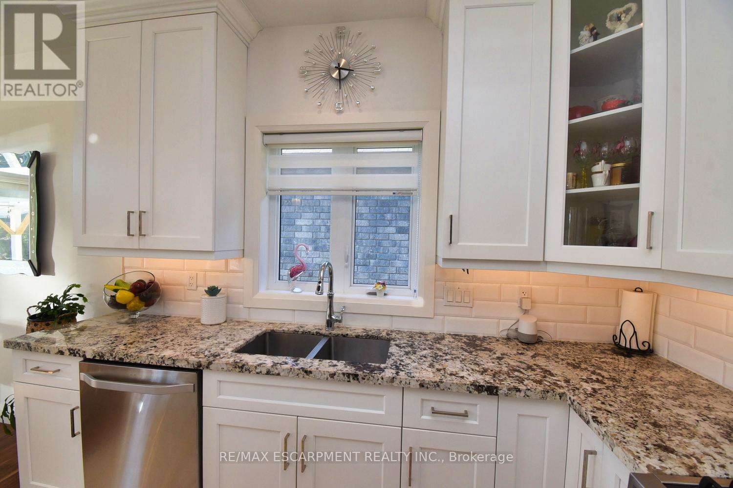 Photo 14 of 80 Backus Drive, Norfolk ON