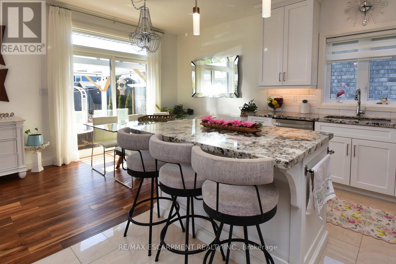 Photo 24 of 80 Backus Drive, Norfolk ON