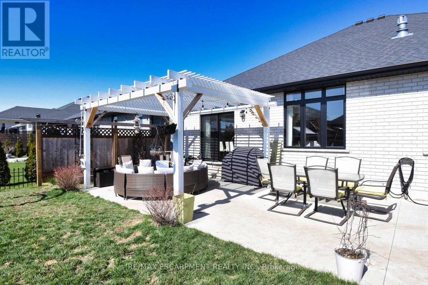 Photo 42 of 80 Backus Drive, Norfolk ON