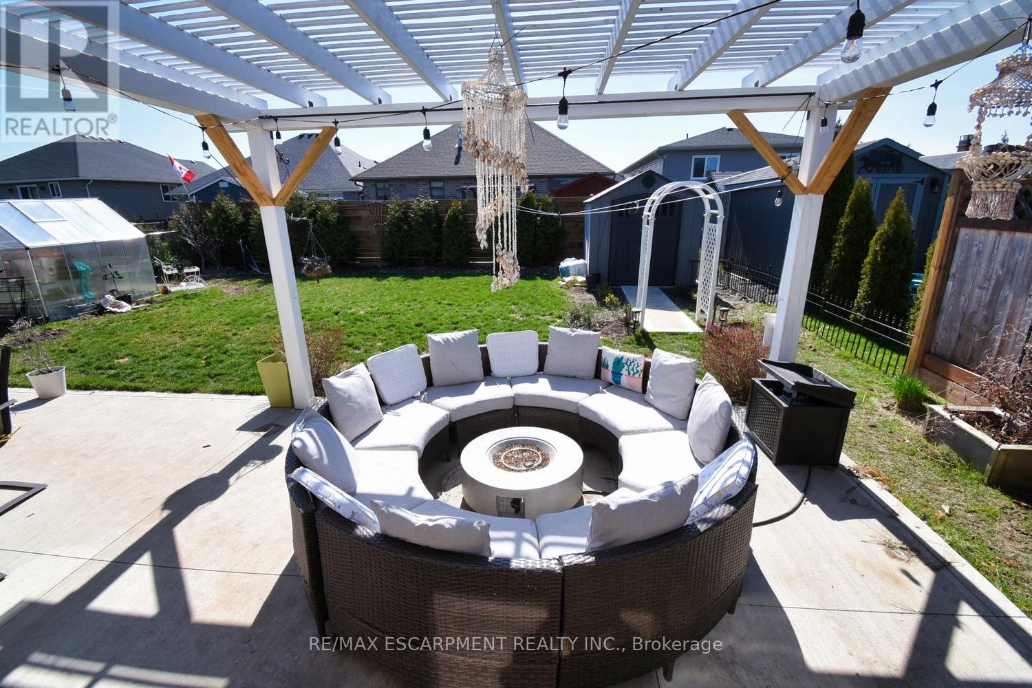 Photo 11 of 80 Backus Drive, Norfolk ON