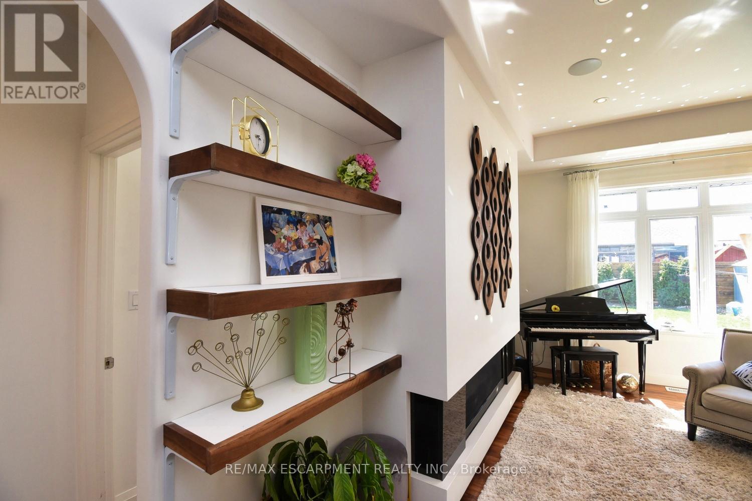 Photo 36 of 80 Backus Drive, Norfolk ON