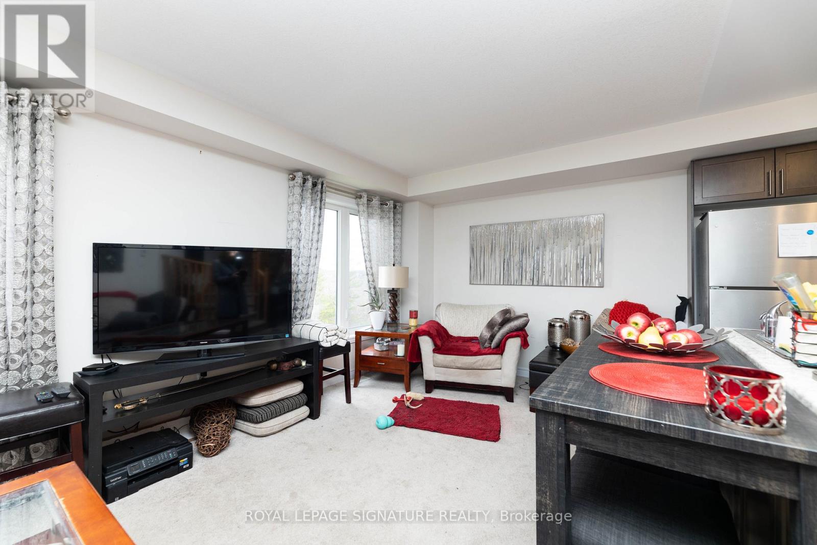 Photo 2 of 11 740 Linden Drive, Cambridge ON