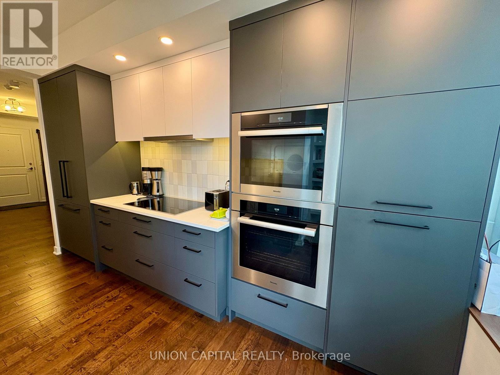 Photo 10 of 1006 628 Fleet Street, Toronto ON