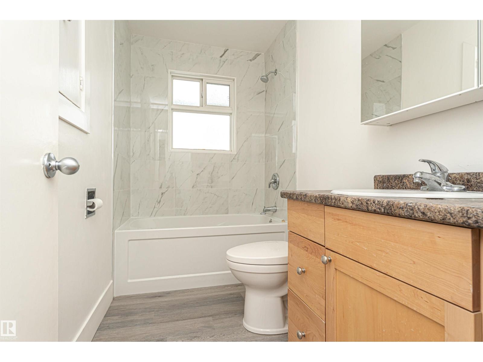 Photo 19 of 10929 74 Av Nw, Edmonton AB