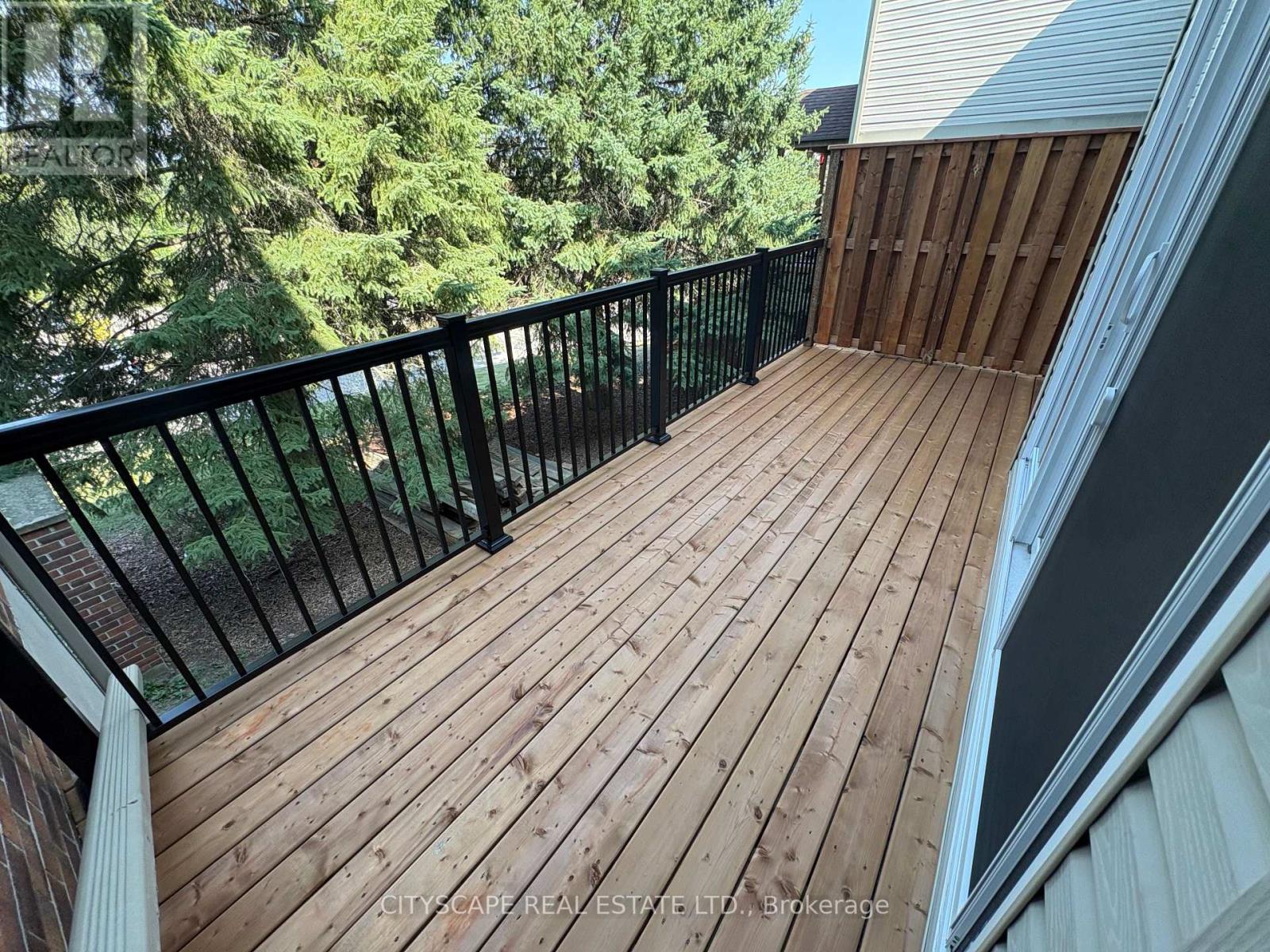 Photo 31 of 17 250 Keats Way, Waterloo ON
