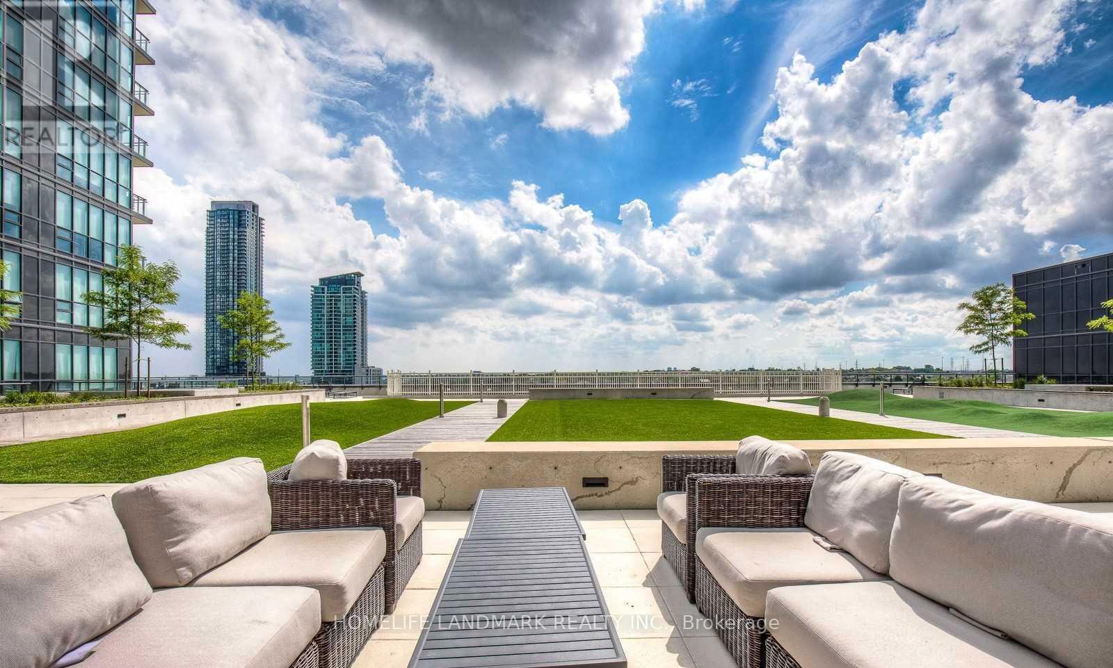Photo 11 of 2502 4011 Brickstone Mews N, Mississauga ON