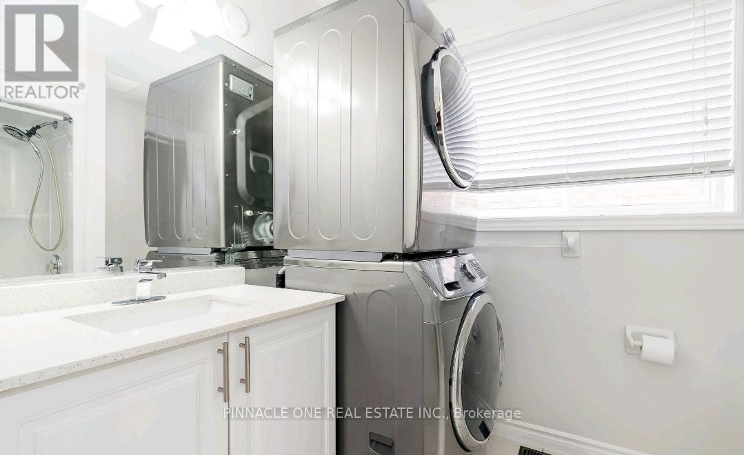 Photo 10 of 251 Pringle Drive, Barrie ON