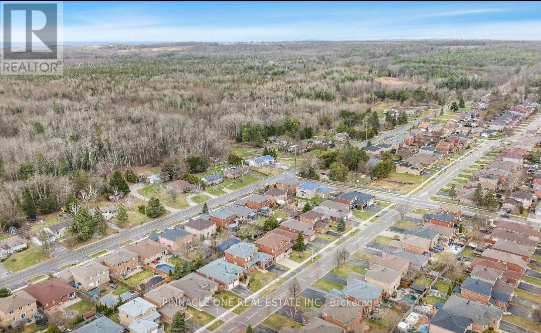 Photo 13 of 251 Pringle Drive, Barrie ON