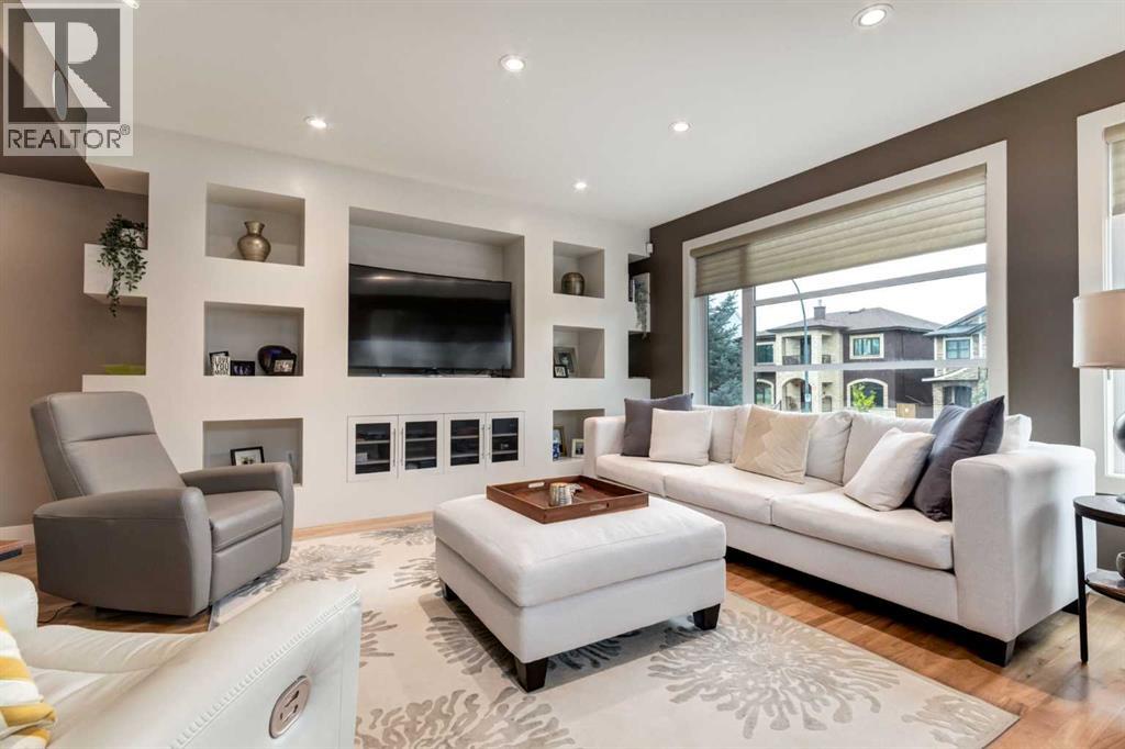 Single Family House for Sale in   Street SW Shaganappi Calgary 