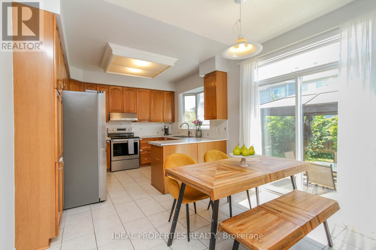 Photo 13 of 27 Fanterra Way, Ottawa ON