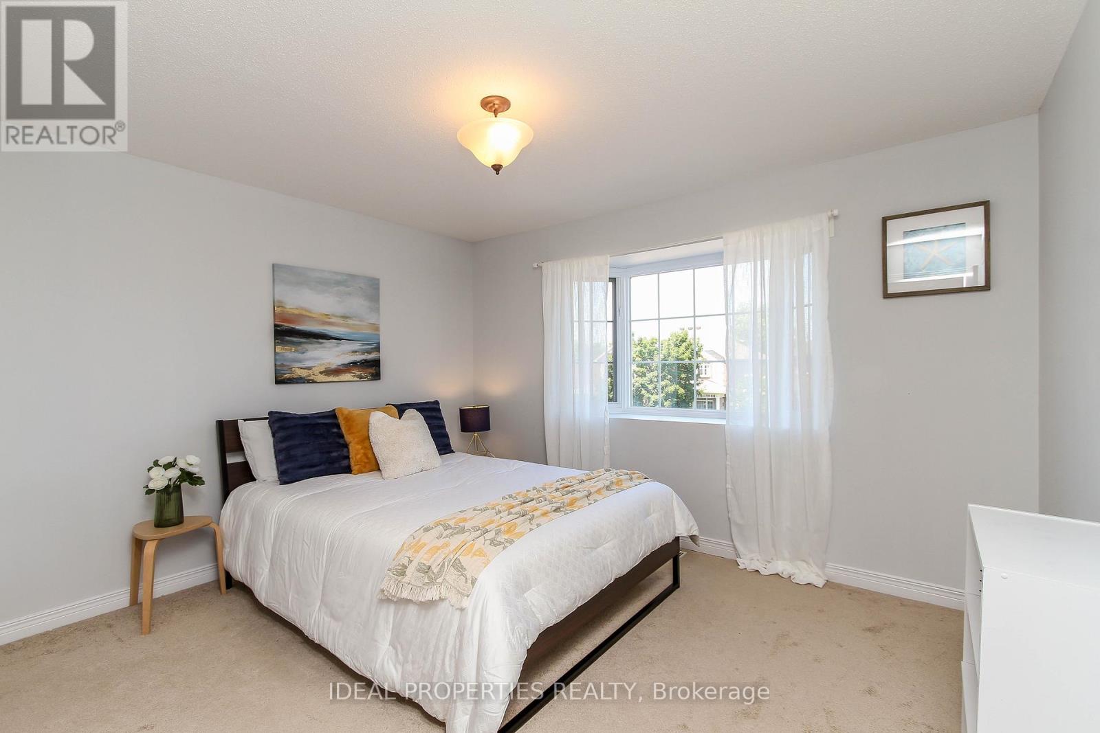 Photo 9 of 27 Fanterra Way, Ottawa ON