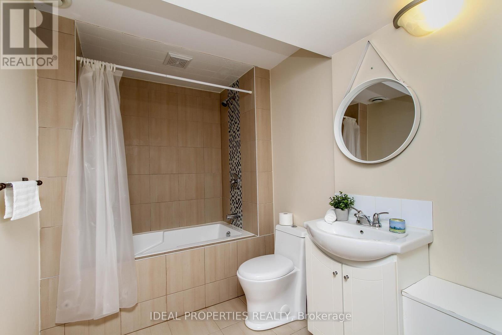 Photo 40 of 27 Fanterra Way, Ottawa ON