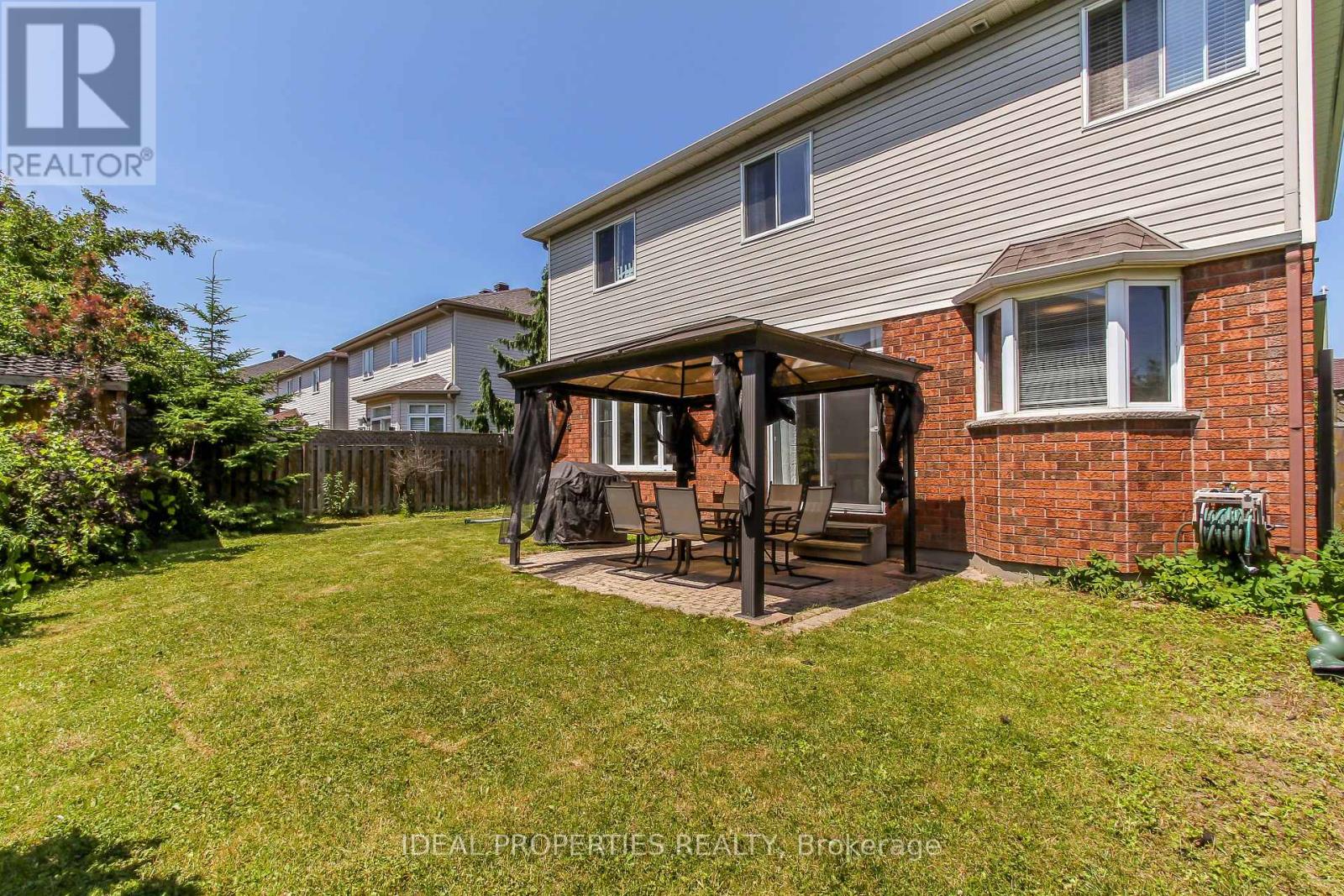 Photo 5 of 27 Fanterra Way, Ottawa ON
