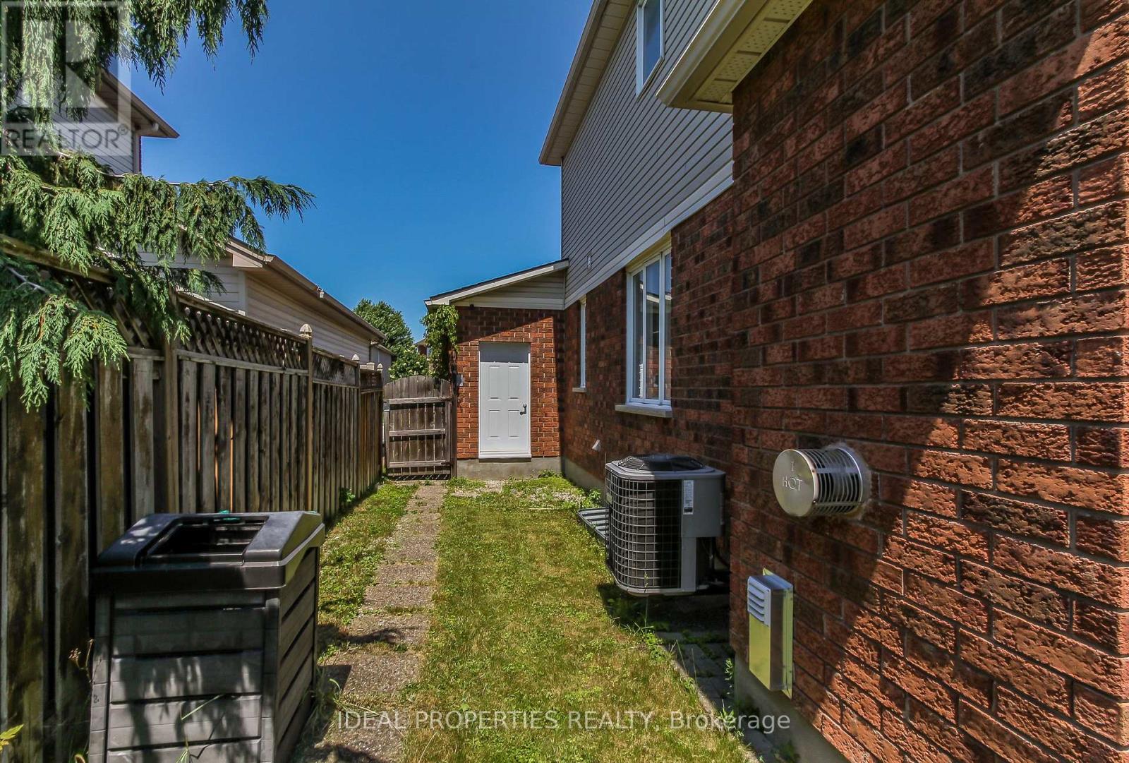 Photo 36 of 27 Fanterra Way, Ottawa ON