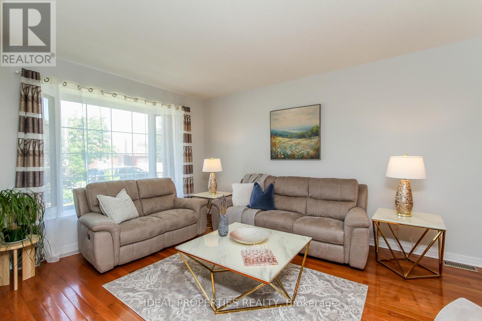 Photo 12 of 27 Fanterra Way, Ottawa ON