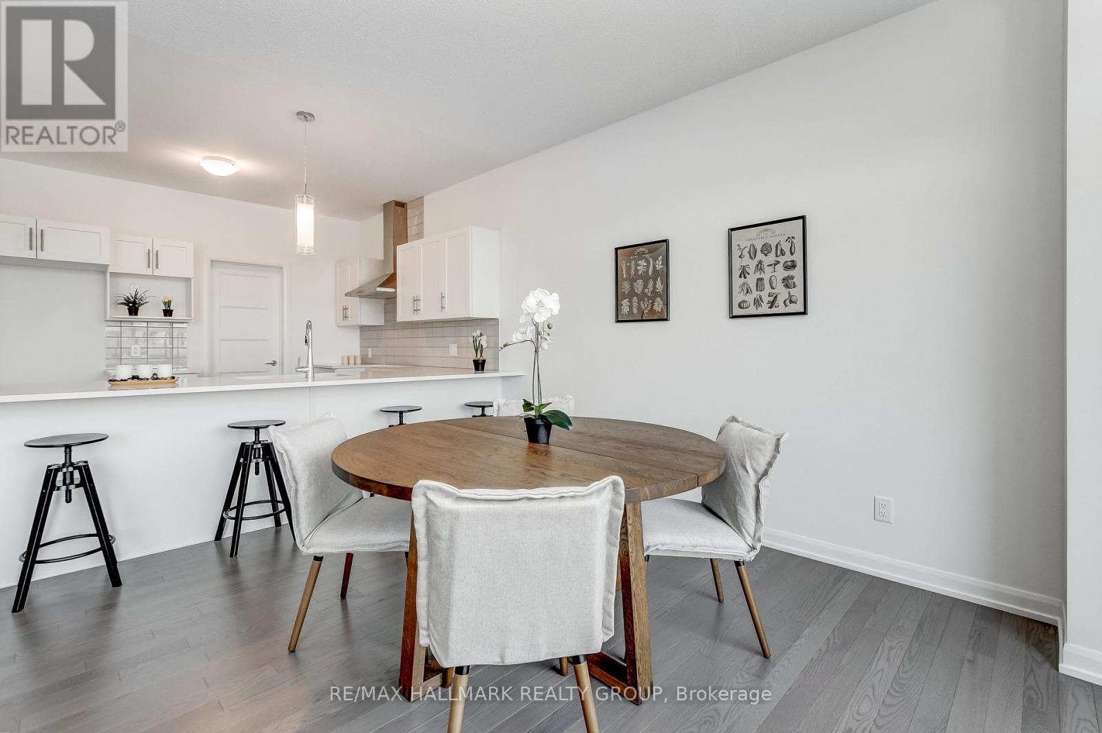Photo 10 of 474 Sterling Avenue, Clarencerockland ON