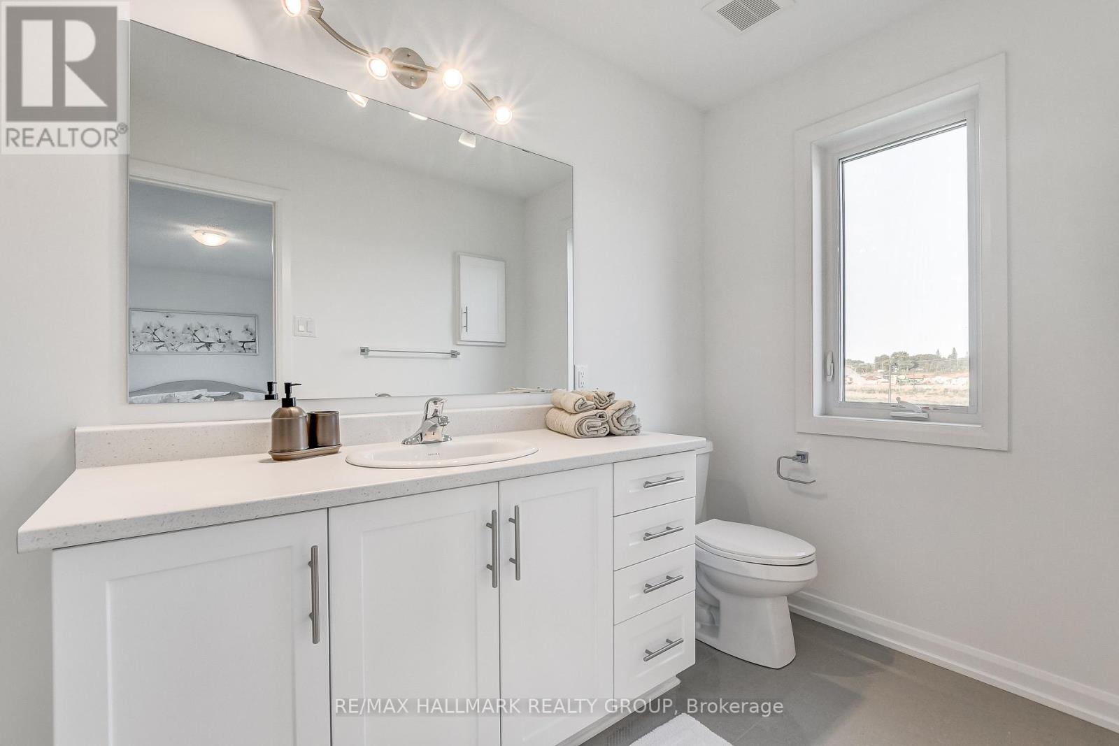 Photo 23 of 474 Sterling Avenue, Clarencerockland ON