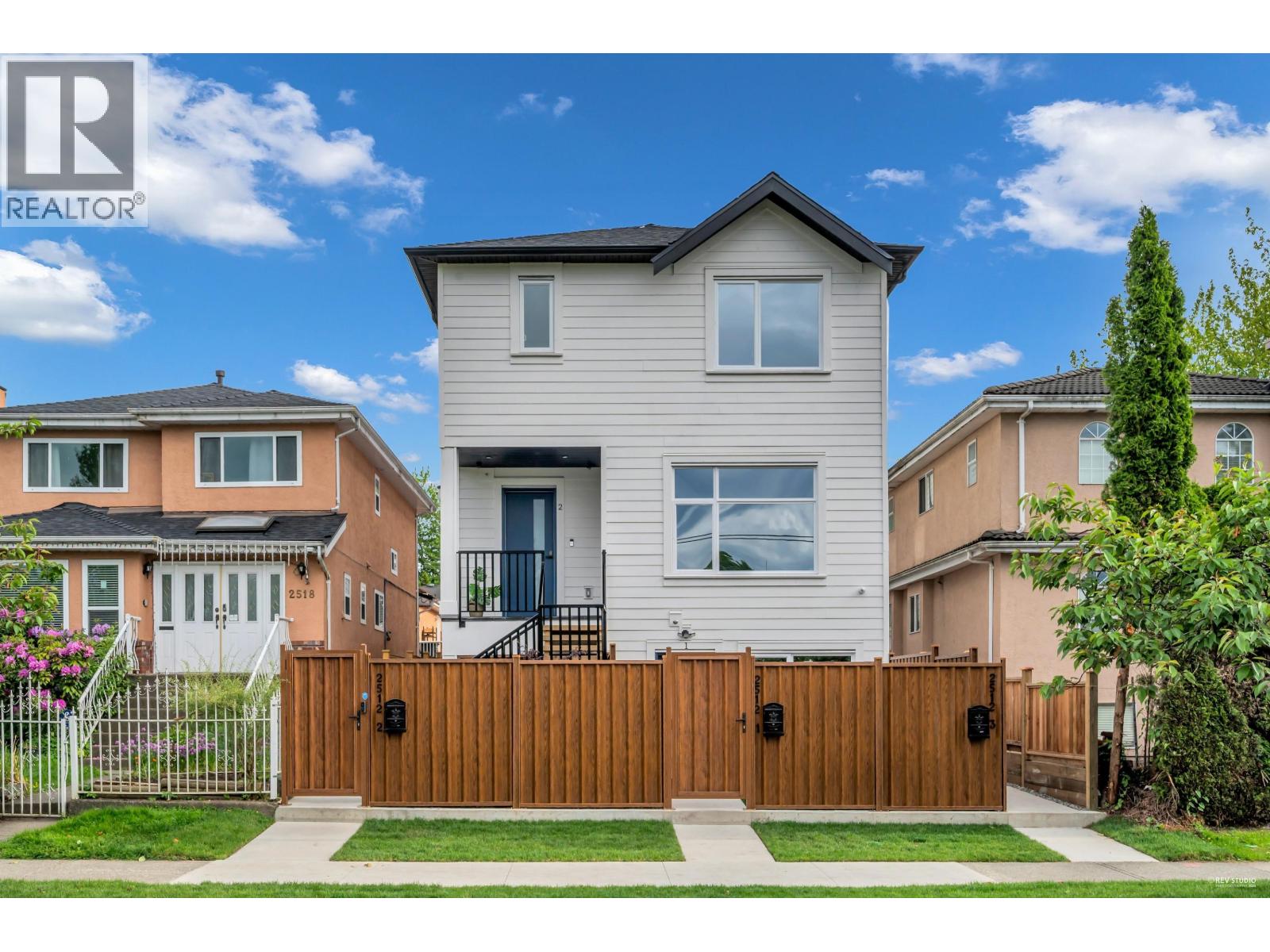 Photo 19 of 2 2512 E 22 Avenue, Vancouver BC