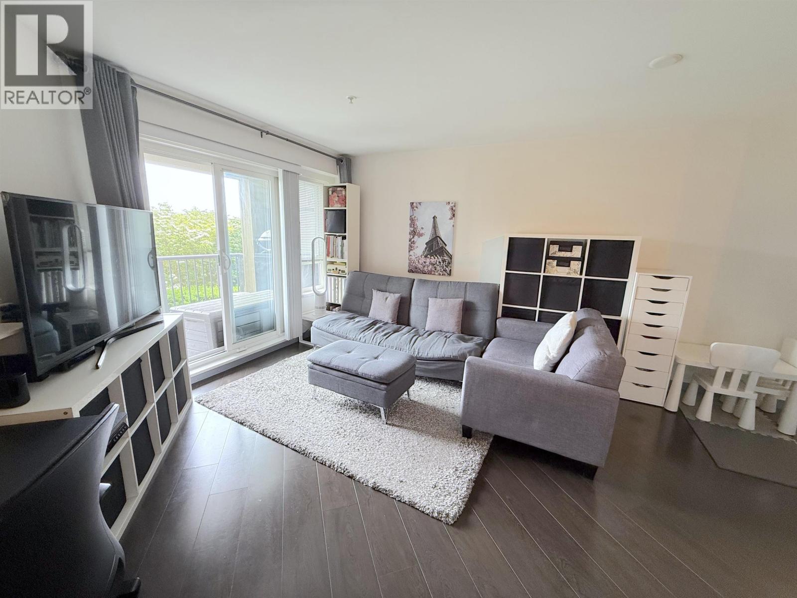 Photo 3 of 322 12339 Steveston Highway, Richmond BC