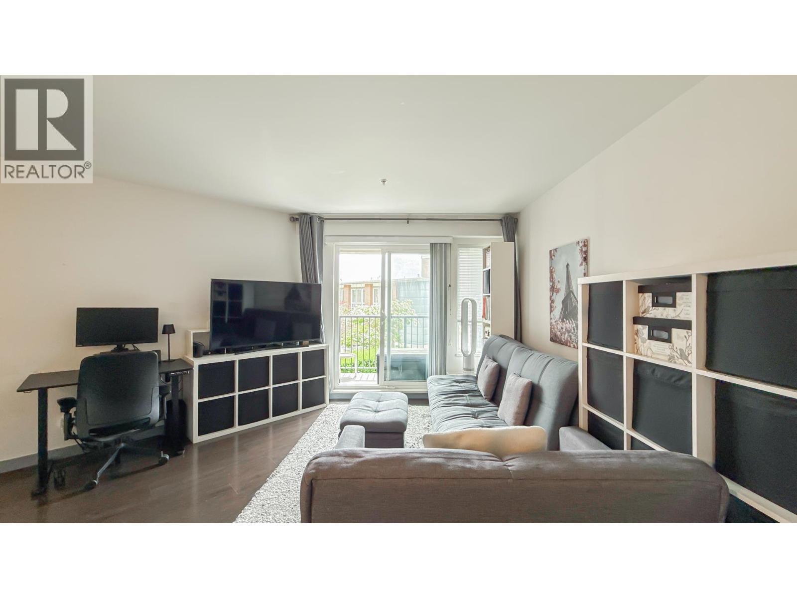 Photo 4 of 322 12339 Steveston Highway, Richmond BC