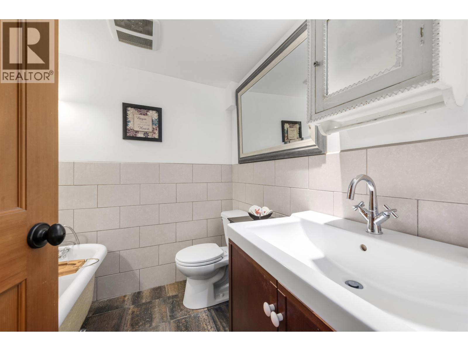 Photo 12 of 41540 Cottonwood Road, Squamish BC