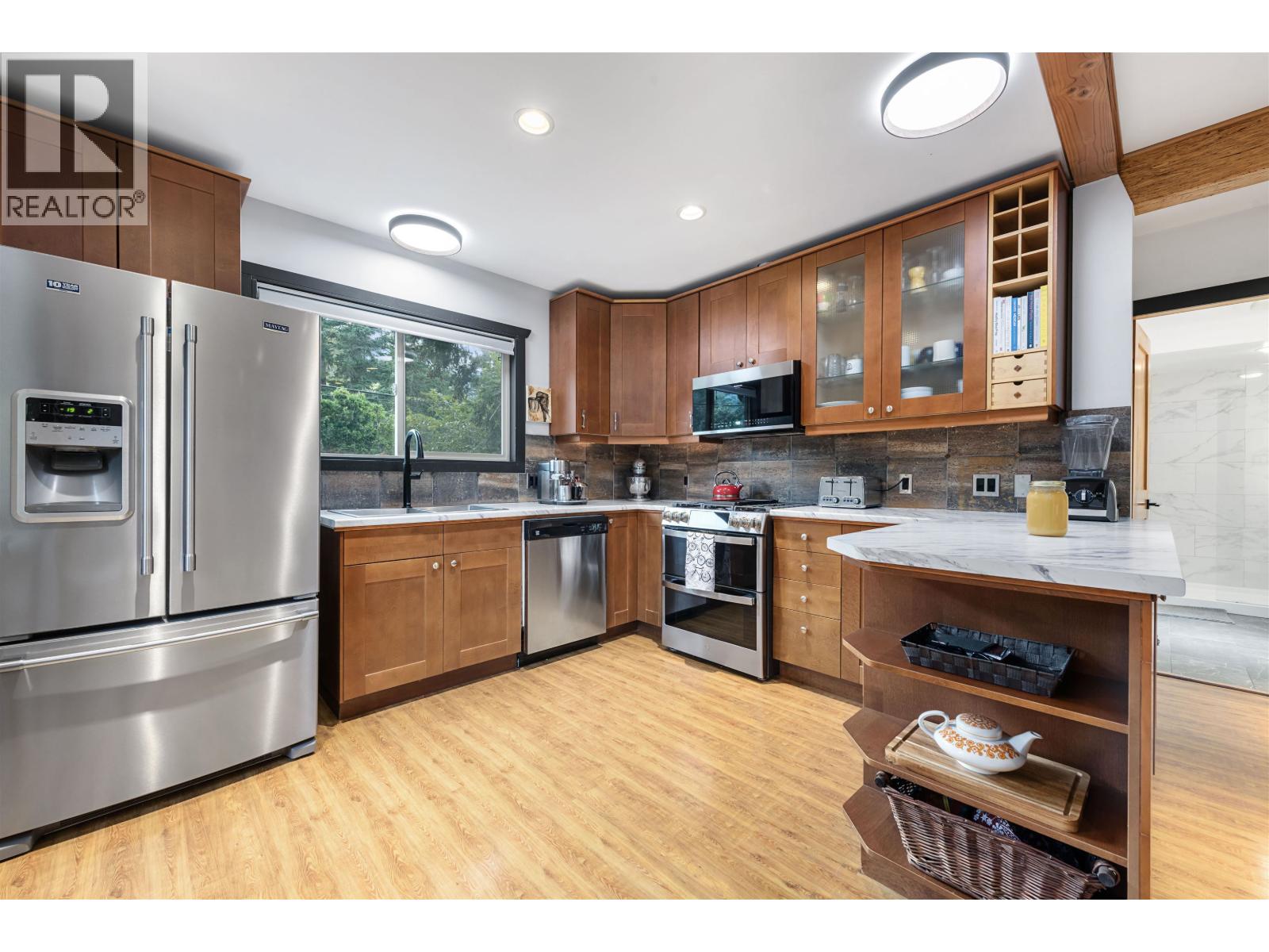 Photo 2 of 41540 Cottonwood Road, Squamish BC