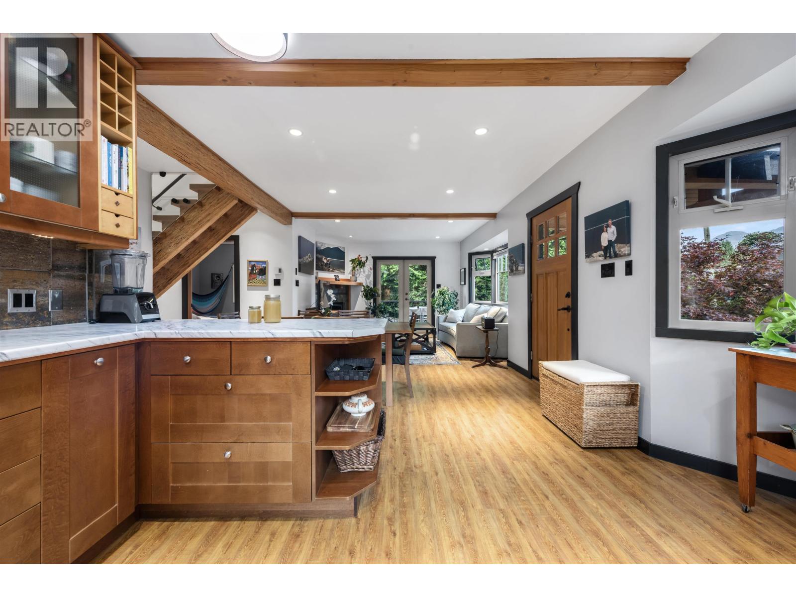 Photo 4 of 41540 Cottonwood Road, Squamish BC