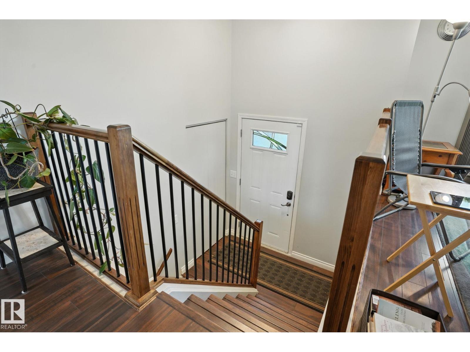 Photo 17 of 1893 48 St Nw, Edmonton AB