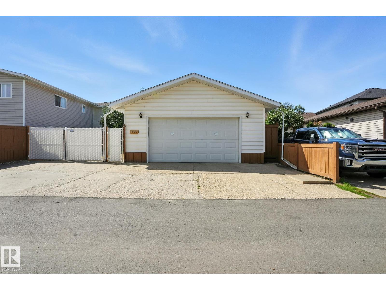 Photo 44 of 1893 48 St Nw, Edmonton AB