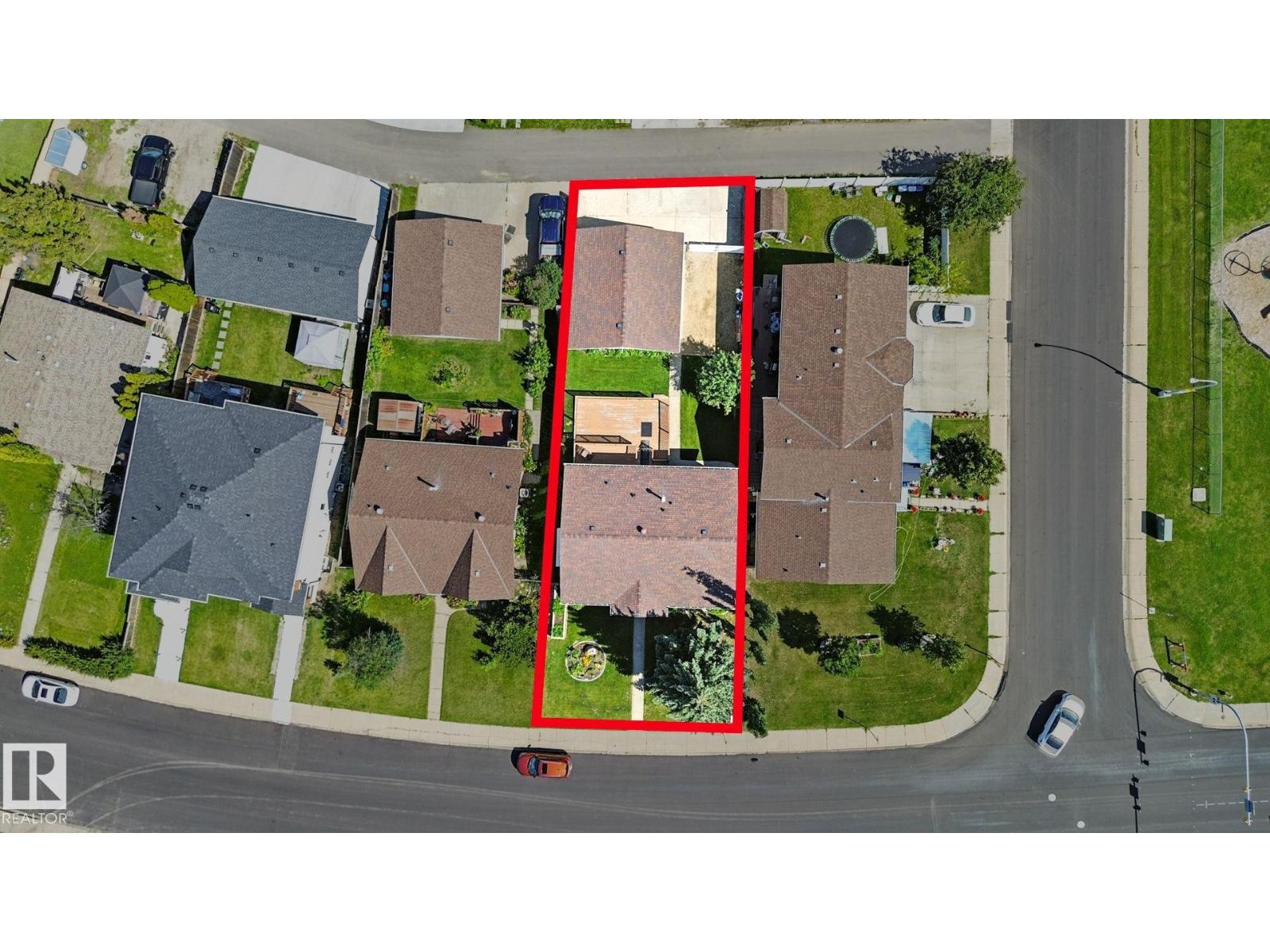 Photo 19 of 1893 48 St Nw, Edmonton AB