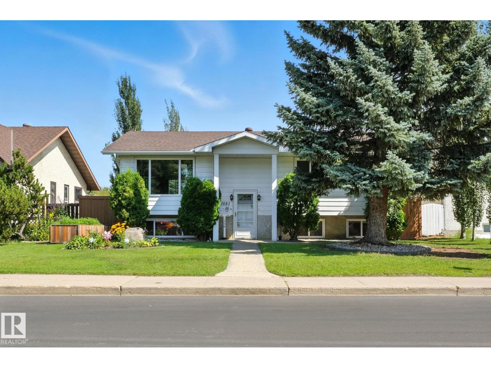 Photo 10 of 1893 48 St Nw, Edmonton AB