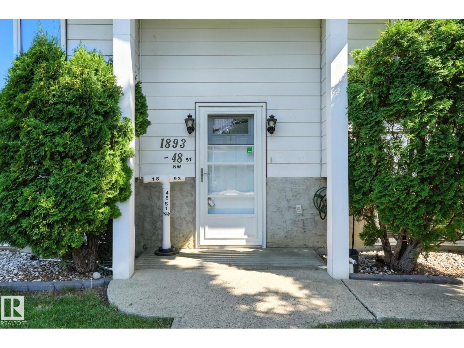 Photo 38 of 1893 48 St Nw, Edmonton AB