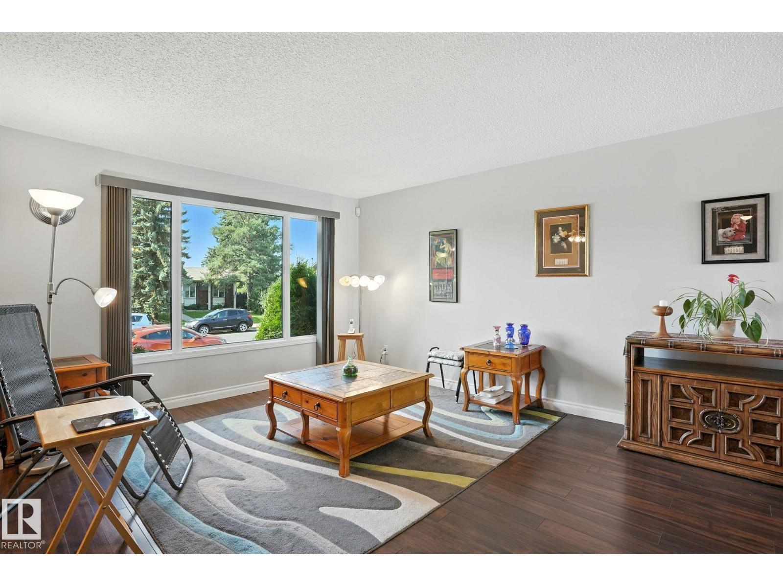Photo 31 of 1893 48 St Nw, Edmonton AB