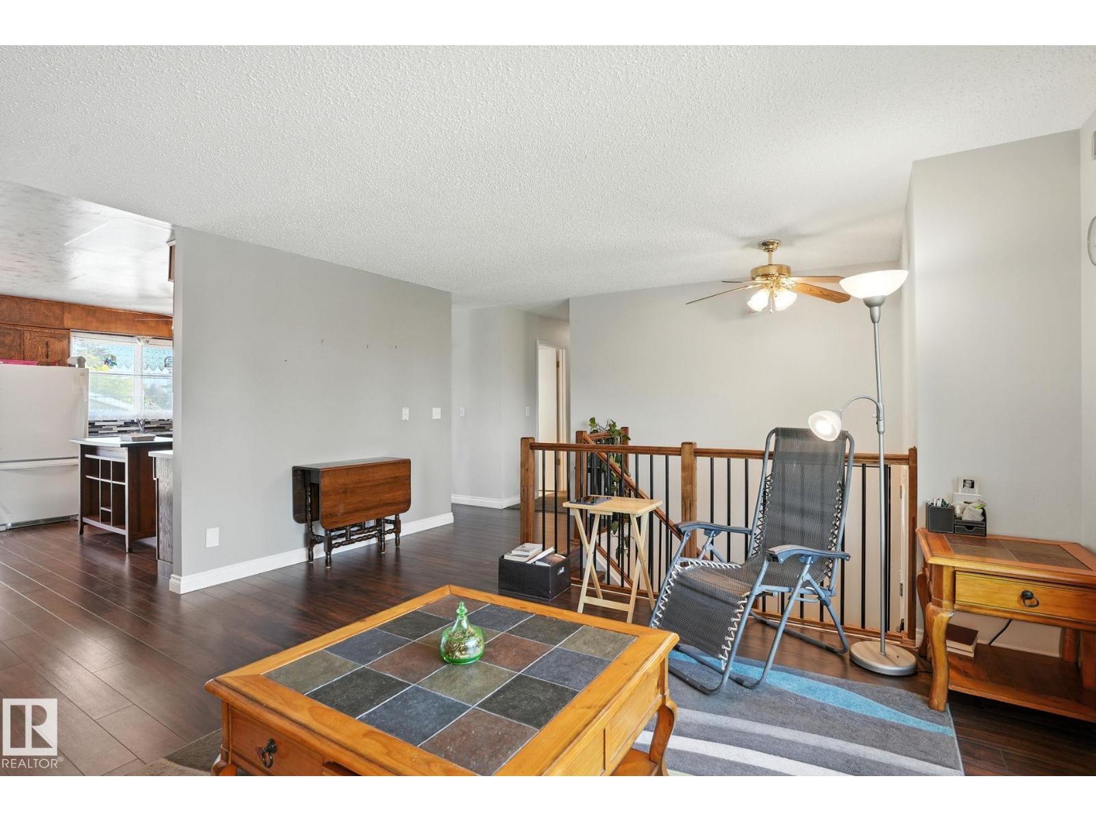 Photo 5 of 1893 48 St Nw, Edmonton AB