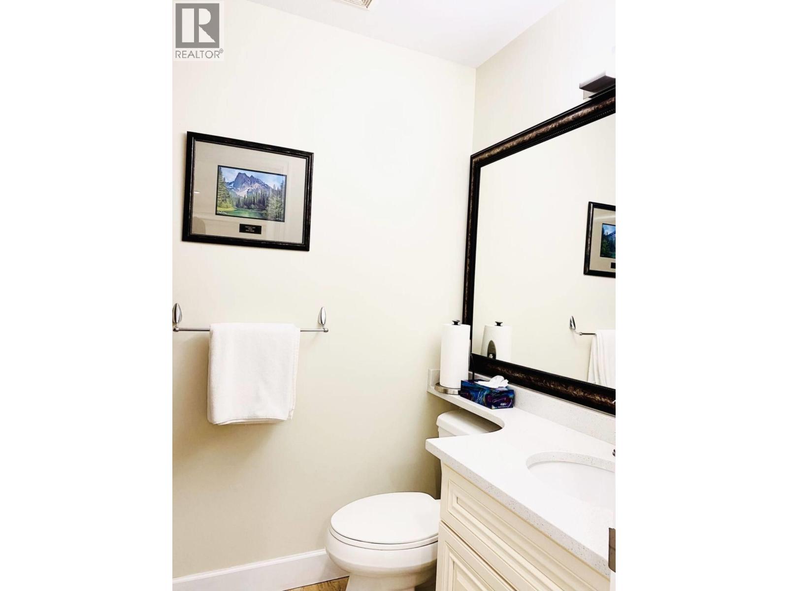 Photo 10 of 6451 Beatrice Street, Vancouver BC