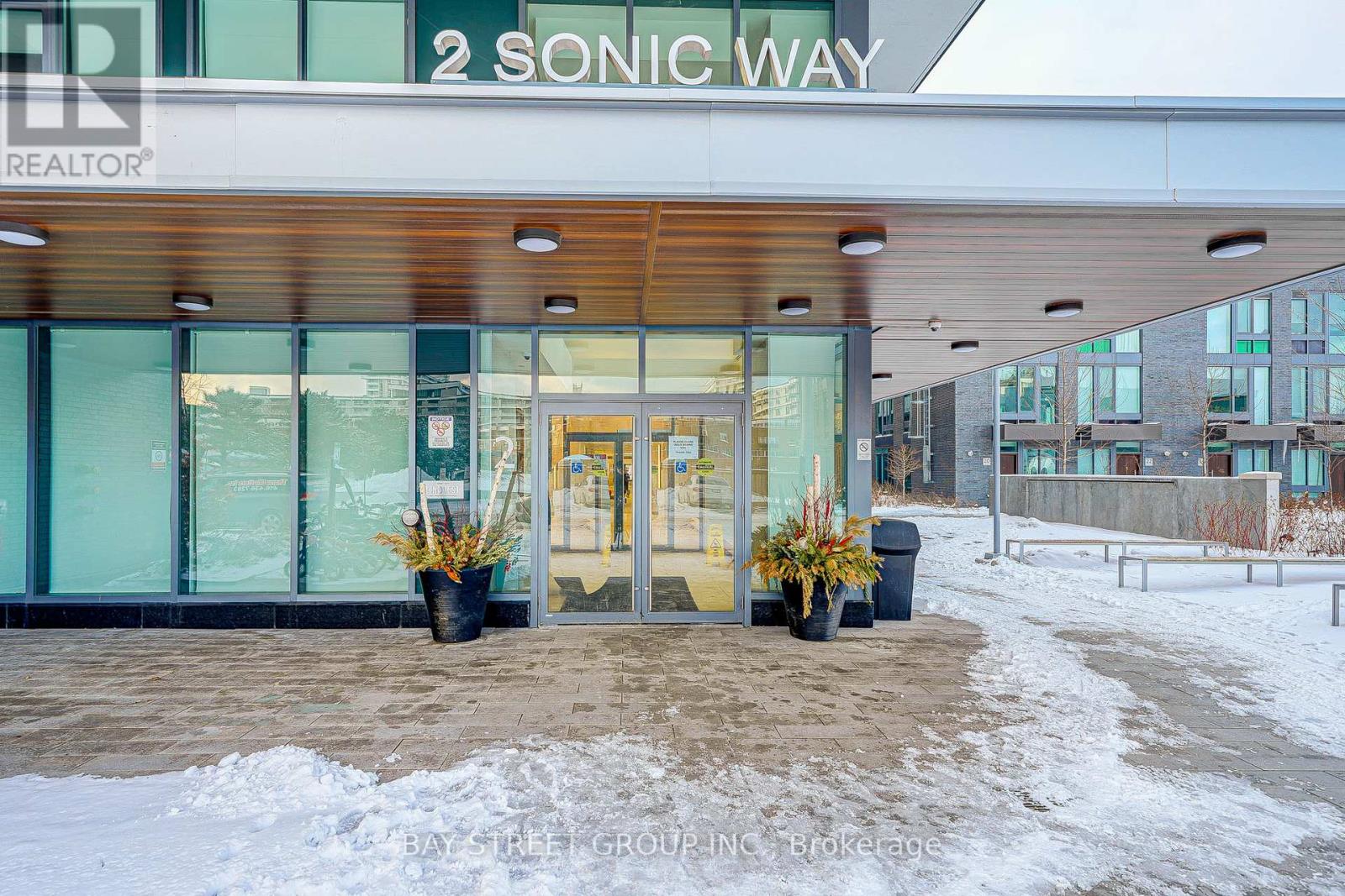 Photo 3 of 1211 2 Sonic Way, Toronto ON