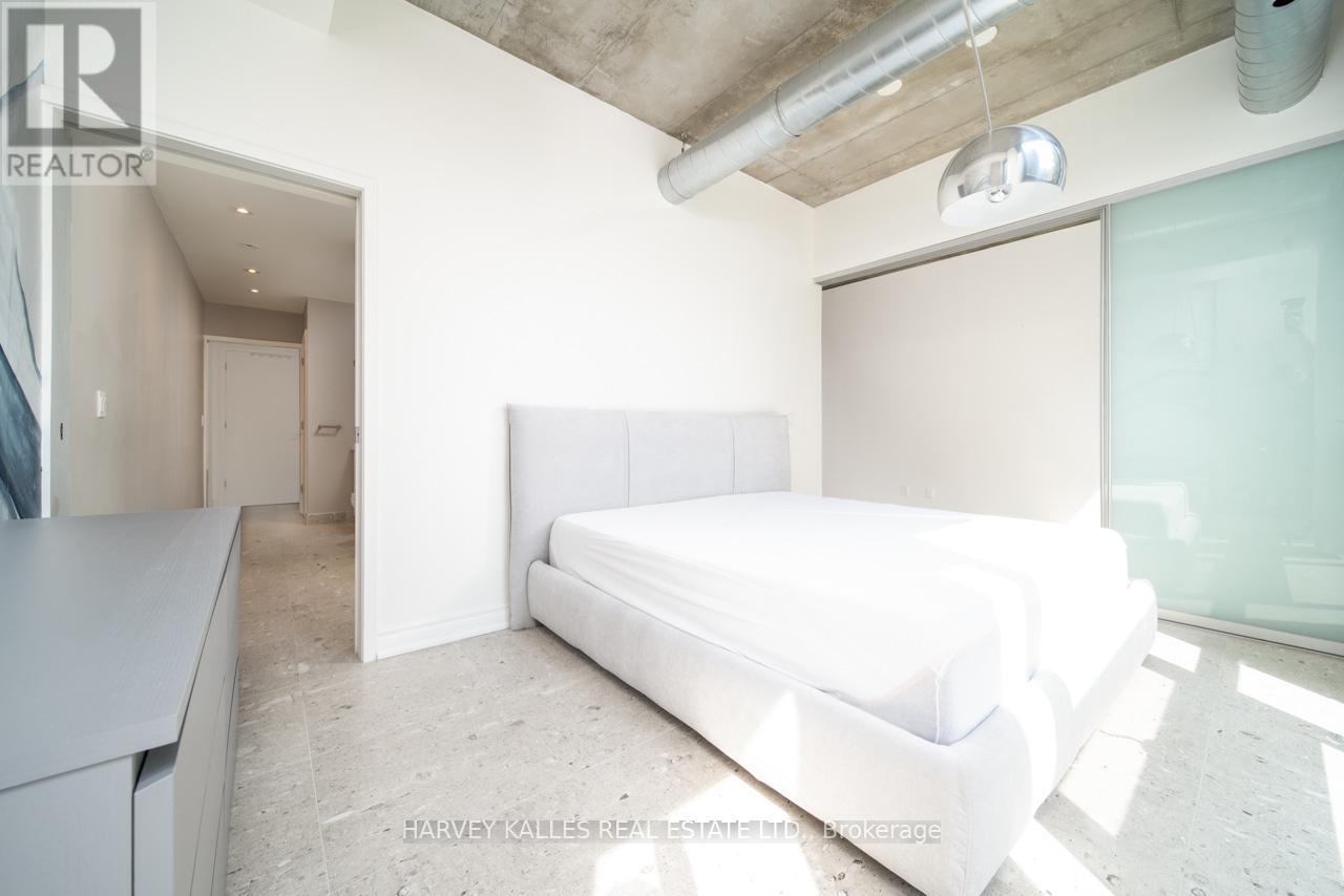 Photo 11 of 308 60 Bathurst Street, Toronto ON