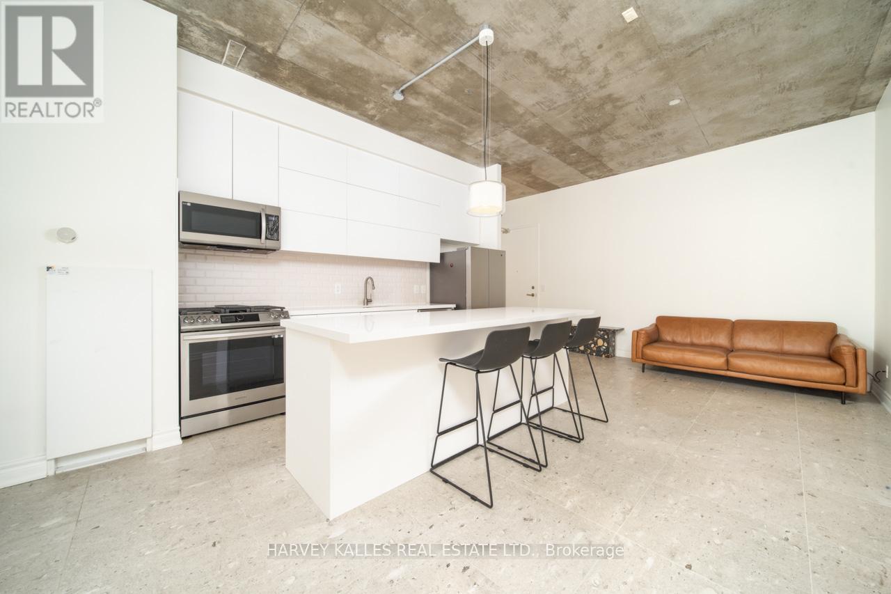 Photo 14 of 308 60 Bathurst Street, Toronto ON