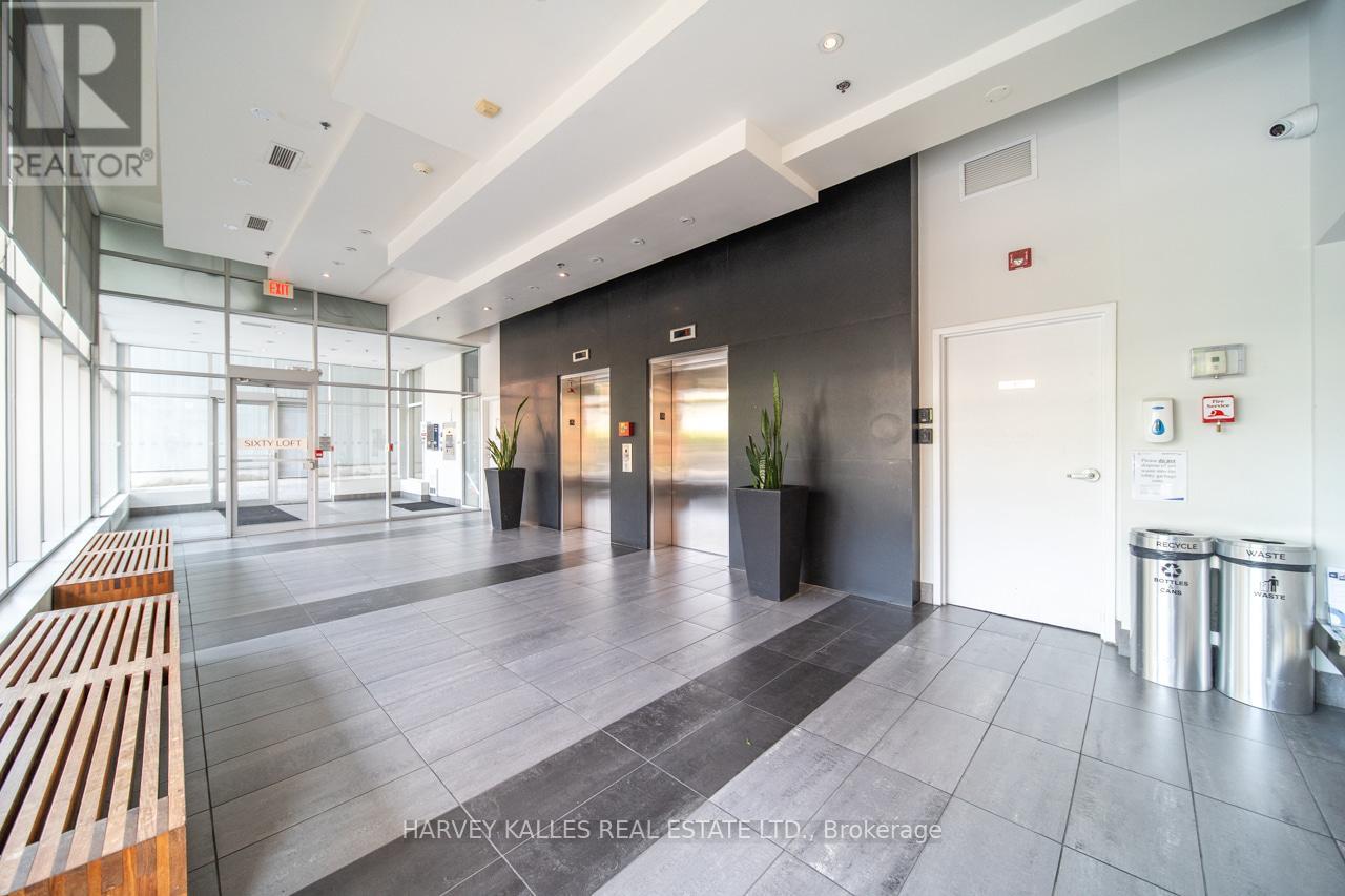 Photo 19 of 308 60 Bathurst Street, Toronto ON