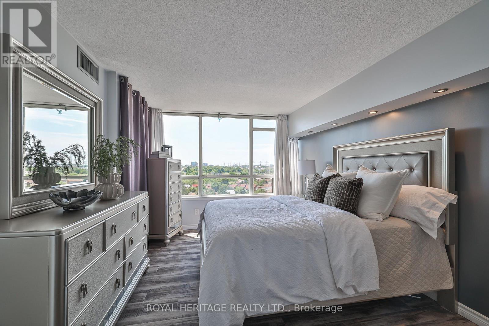 Photo 18 of 806 10 Torresdale Avenue, Toronto ON
