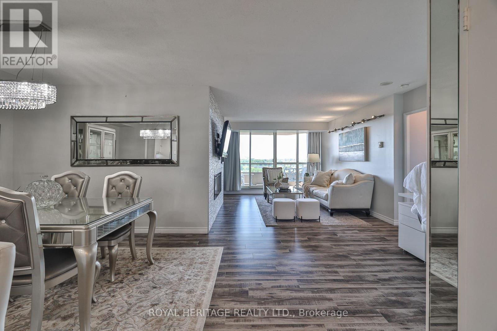 Photo 11 of 806 10 Torresdale Avenue, Toronto ON