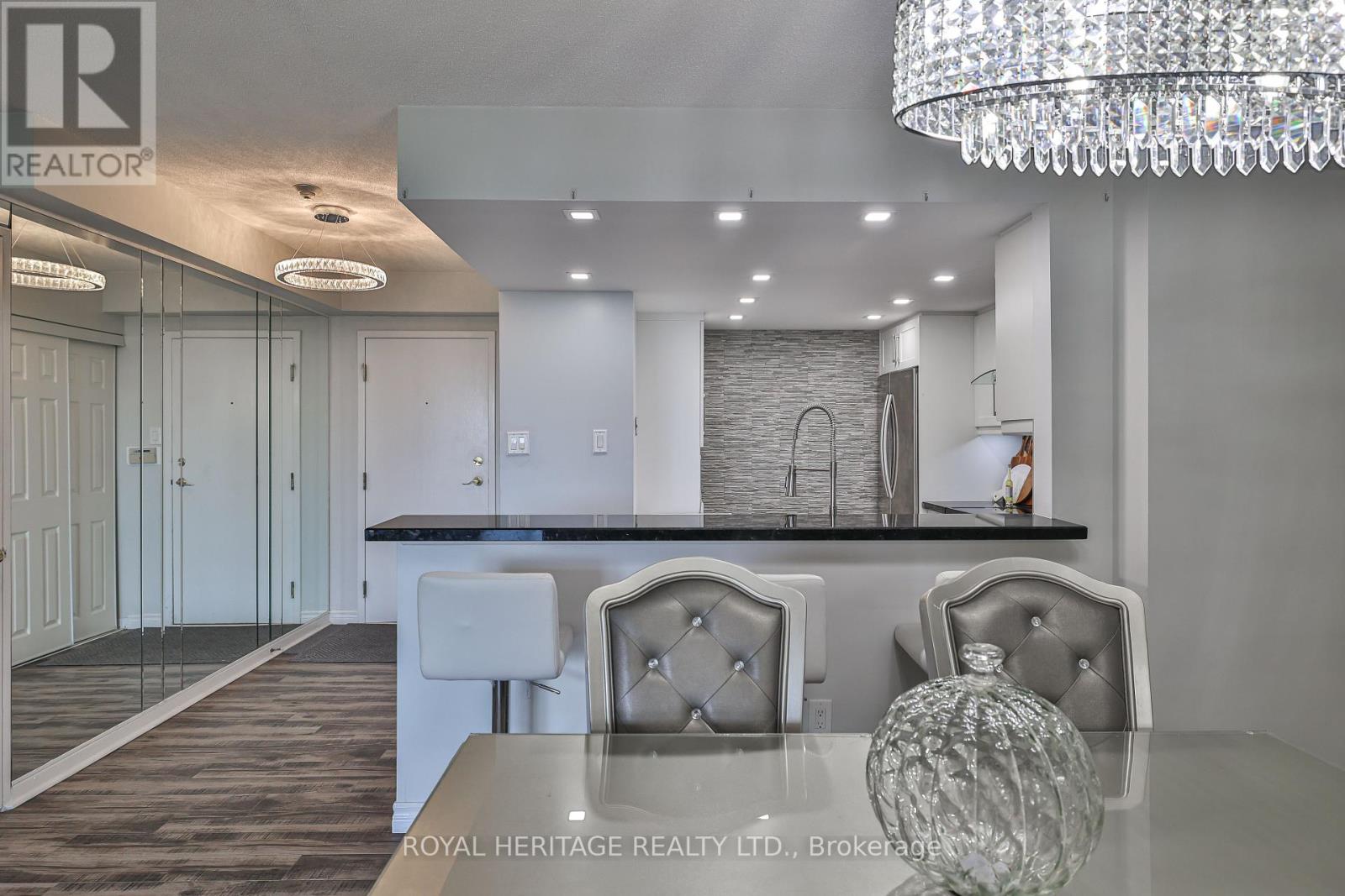 Photo 9 of 806 10 Torresdale Avenue, Toronto ON