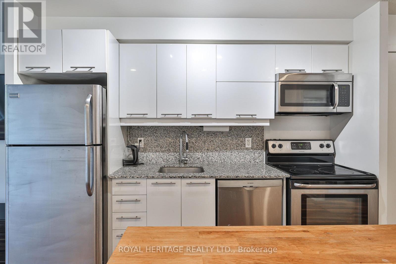 Photo 10 of 104 38 Joe Shuster Way, Toronto ON