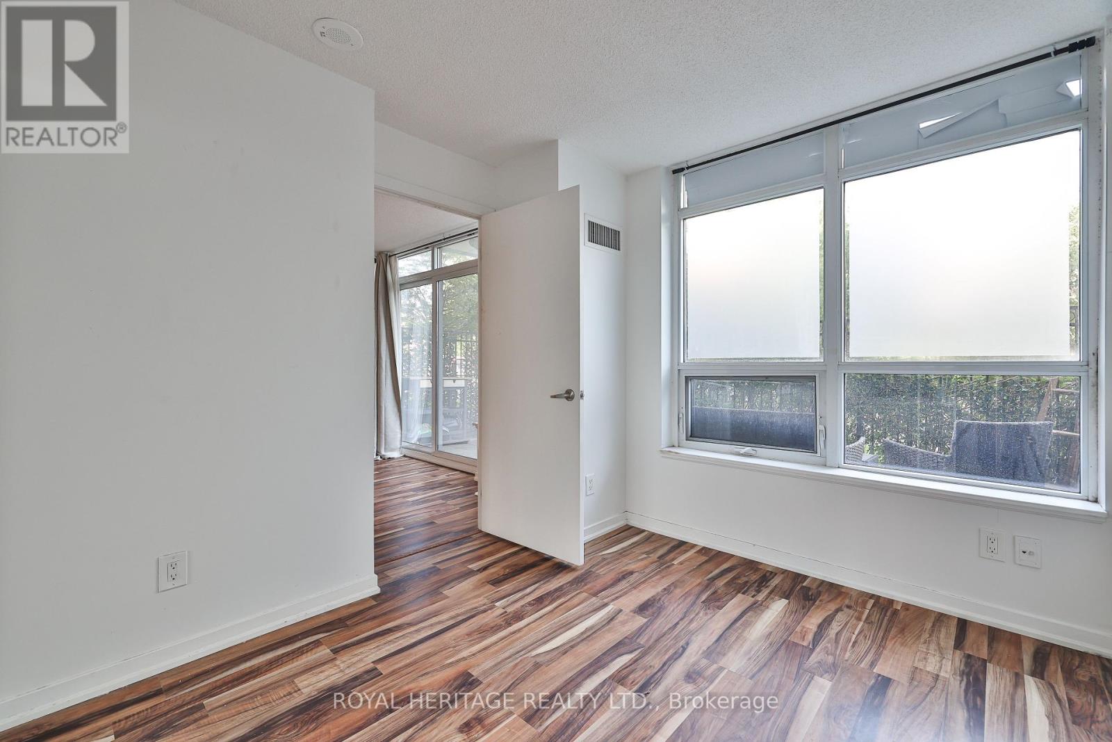 Photo 21 of 104 38 Joe Shuster Way, Toronto ON