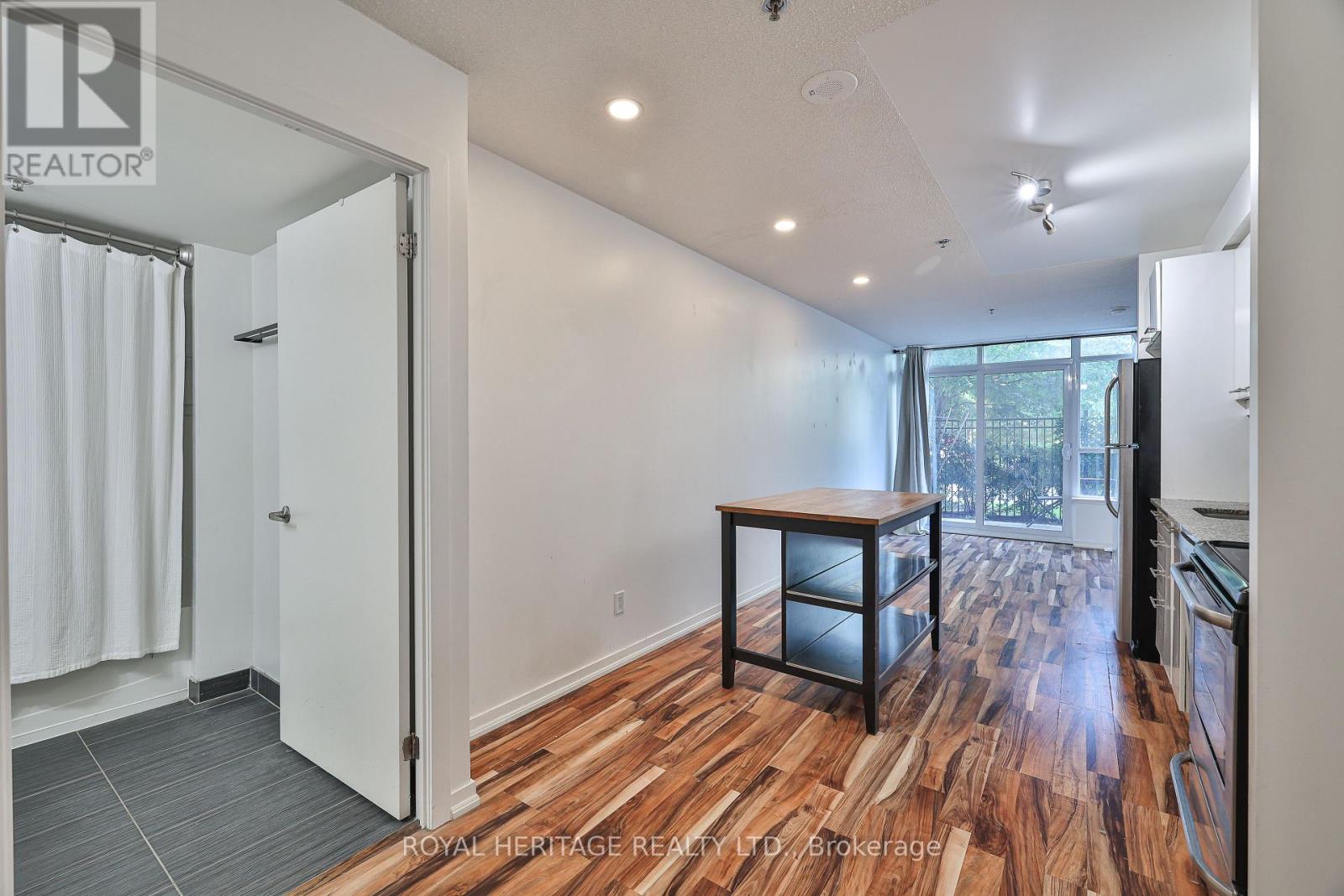 Photo 4 of 104 38 Joe Shuster Way, Toronto ON