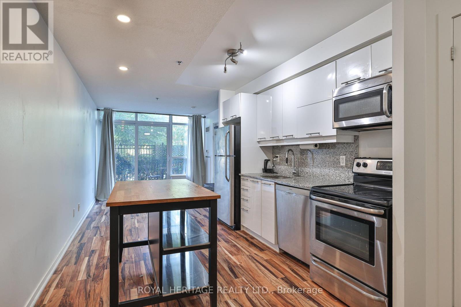 Photo 8 of 104 38 Joe Shuster Way, Toronto ON
