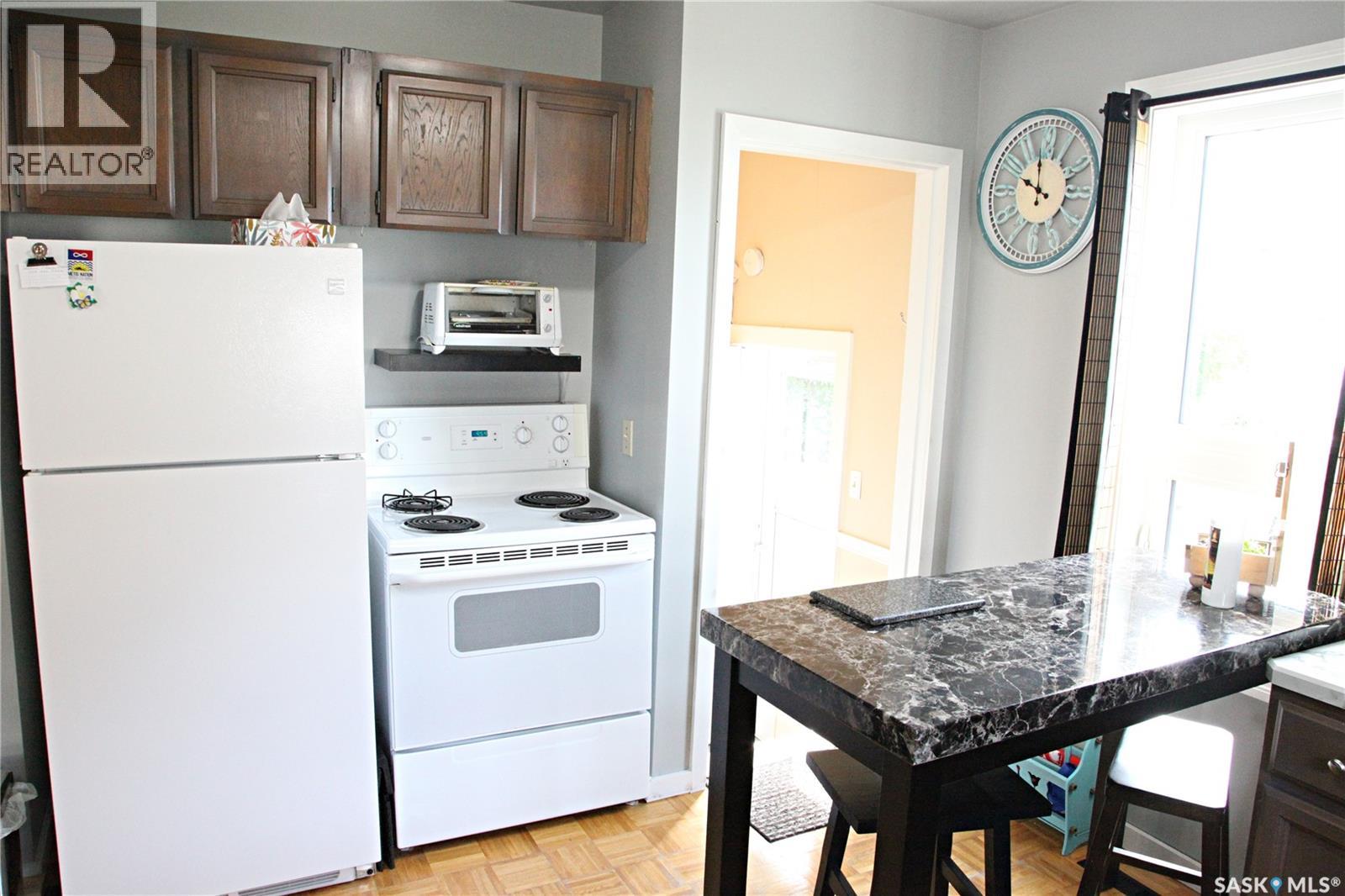 Photo 15 of 441 25th Street E, Prince Albert SK